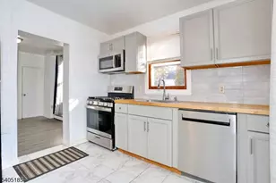 68 Mohawk Ave, Hawthorne, NJ 07506 - Photo 6