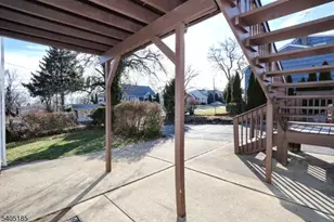 68 Mohawk Ave, Hawthorne, NJ 07506 - Photo 16