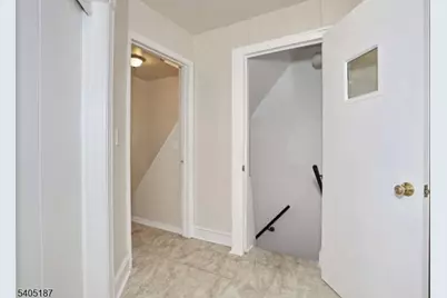 68 Mohawk Ave, Hawthorne, NJ 07506 - Photo 4