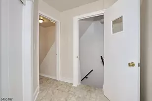 68 Mohawk Ave, Hawthorne, NJ 07506 - Photo 4