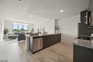 45 S Grove St, East Orange, NJ 07018 - Photo 6