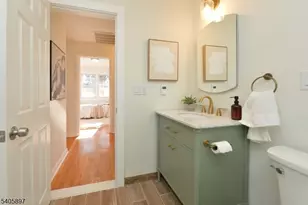 99 Fairview Ave, Hawthorne, NJ 07506 - Photo 16