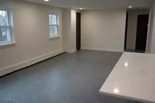 699 Lillian Rd, Mount Arlington, NJ 07850 - Photo 2