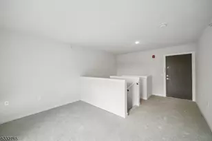 227 N Walnut St, East Orange, NJ 07017 - Photo 8