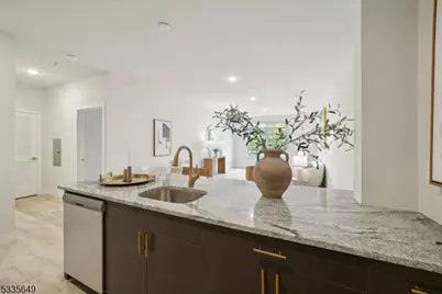 227 N Walnut St #306, East Orange, NJ 07017 - Photo 4