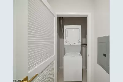 227 N Walnut St #303, East Orange, NJ 07017 - Photo 20