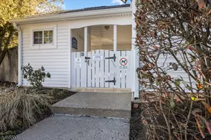 82 Almond Dr, Franklin Township, NJ 08873 - Photo 24