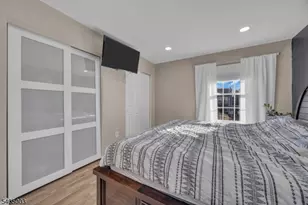 82 Almond Dr, Franklin Township, NJ 08873 - Photo 22