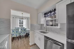 82 Almond Dr, Franklin Township, NJ 08873 - Photo 10