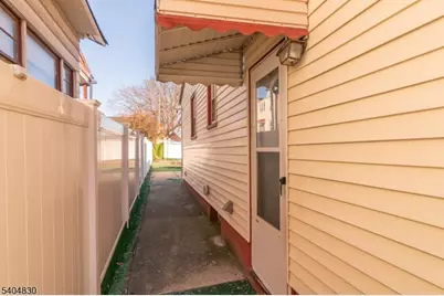 211 Bergen Ave #2, Kearny, NJ 07032 - Photo 18