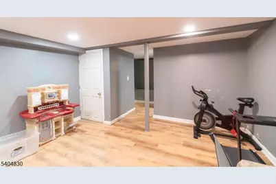 211 Bergen Ave #2, Kearny, NJ 07032 - Photo 16