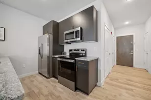 227 N Walnut St, East Orange, NJ 07017 - Photo 4