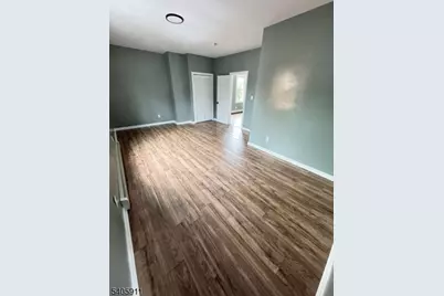 377 S 10th St #2, Newark, NJ 07103 - Photo 4