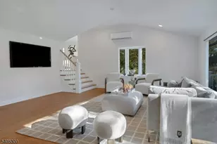 30 Edgecliff Rd, Montclair, NJ 07043 - Photo 12