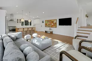 30 Edgecliff Rd, Montclair, NJ 07043 - Photo 18