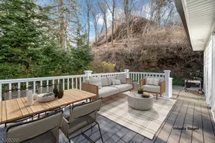 30 Edgecliff Rd, Montclair, NJ 07043 - Photo 38