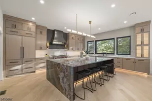 2 E Hartshorn Dr, Millburn, NJ 07078 - Photo 8