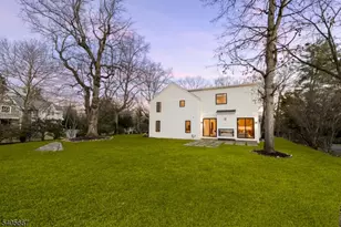 2 E Hartshorn Dr, Millburn, NJ 07078 - Photo 36