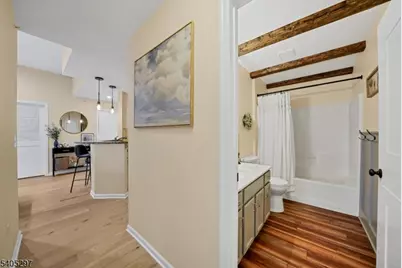 654 Honeybrook Cir, Lopatcong Township, NJ 08886 - Photo 16