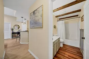 654 Honeybrook Cir, Lopatcong Township, NJ 08886 - Photo 16