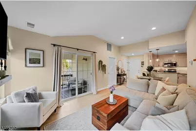 654 Honeybrook Cir, Lopatcong Township, NJ 08886 - Photo 1