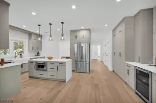 25 Wardell Rd, Livingston, NJ 07039 - Photo 12