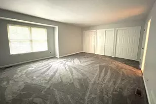 317 Jamestown Ct, Raritan Township, NJ 08822 - Photo 18