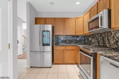 107 Gladstone Dr, Parsippany, NJ 07054 - Photo 6