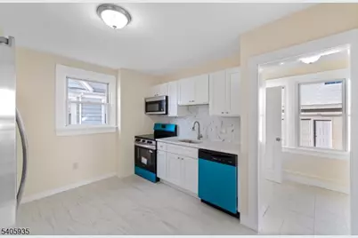 113 Columbia Ave, Newark, NJ 07106 - Photo 10