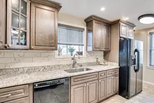 33 W Park Ave, Woodbridge Township, NJ 07001 - Photo 2