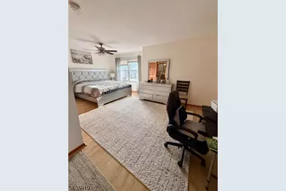 33 W Park Ave, Woodbridge Township, NJ 07001 - Photo 18