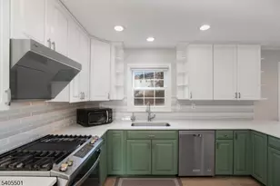 3 Radnor Ct, Hillsborough Township, NJ 08844 - Photo 8