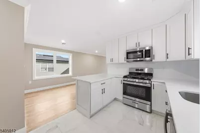 840 Martin St, Elizabeth, NJ 07201 - Photo 4