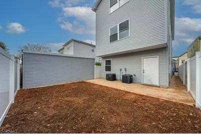 840 Martin St, Elizabeth, NJ 07201 - Photo 32