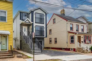 840 Martin St, Elizabeth, NJ 07201 - Photo 2