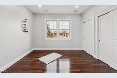 239 Suttons Ln, Edison, NJ 08817 - Photo 26