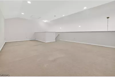 124 Barclay Dr, Nutley, NJ 07110 - Photo 28