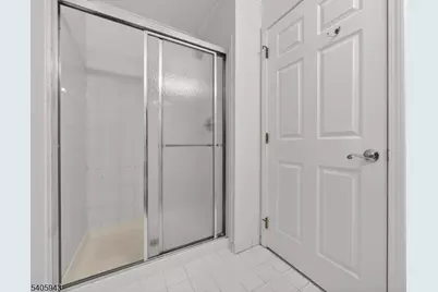 124 Barclay Dr, Nutley, NJ 07110 - Photo 24