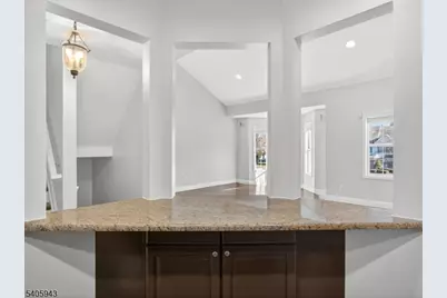 124 Barclay Dr, Nutley, NJ 07110 - Photo 8