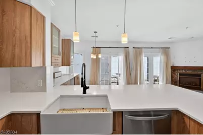 8 Maple Cres Unit 12, Vernon Twp., NJ 07462 - Photo 4