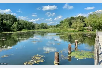 8 Maple Cres Unit 12, Vernon Twp., NJ 07462 - Photo 14