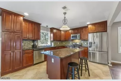 431 Raritan Rd, Linden, NJ 07036 - Photo 14