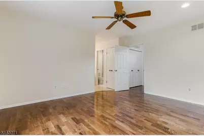 21 Eton Ct, Bedminster Township, NJ 07921 - Photo 14