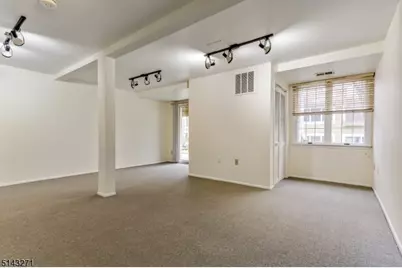 21 Eton Ct, Bedminster Township, NJ 07921 - Photo 26