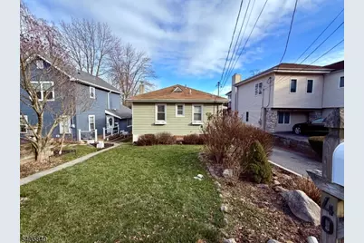 40 W Shore Rd, Denville, NJ 07834 - Photo 2