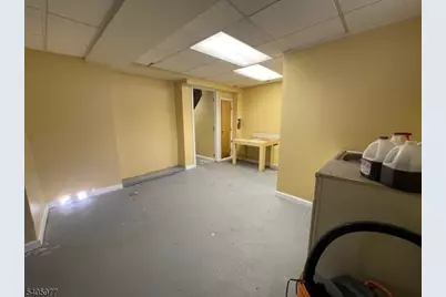 332 Lafayette St, Newark, NJ 07105 - Photo 34