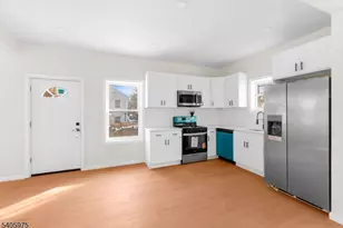 30 Prince St, Orange, NJ 07050 - Photo 8