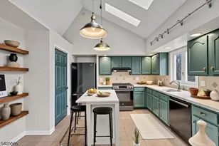 17 Brookwood Dr, Byram Township, NJ 07874 - Photo 6