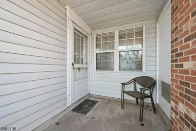 17 Coachlight Dr #17, Chatham Township, NJ 07928 - Photo 18