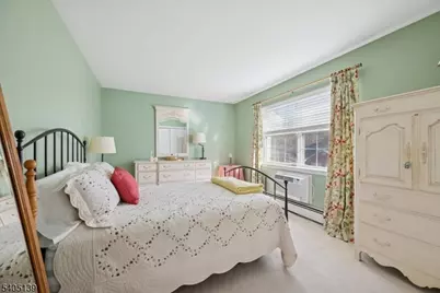 17 Coachlight Dr #17, Chatham Township, NJ 07928 - Photo 12